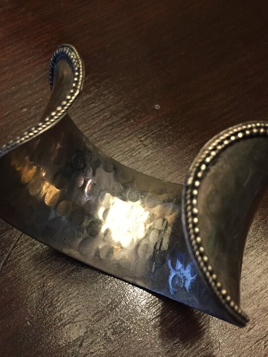 πβ¨ Wrist Royalty Alert β¨ Silver-Tone Cuff Bracelet β Handmade in Africa πͺπ¦π« - Picture 6 of 9